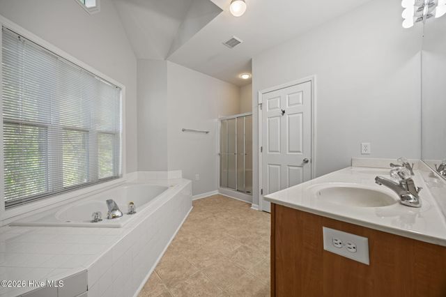 1121 Turtle Creek Road H, Greenville, NC 27858