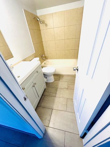 20 W Southern Avenue A, Mesa, AZ 85210