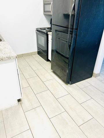 20 W Southern Avenue A, Mesa, AZ 85210