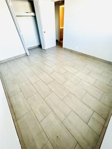 20 W Southern Avenue A, Mesa, AZ 85210