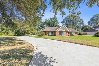 412 N Locksley Drive, Lafayette, LA 70508