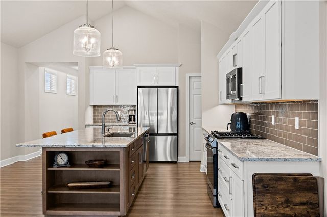 57 Thompson Lane, Canandaigua City, NY 14424