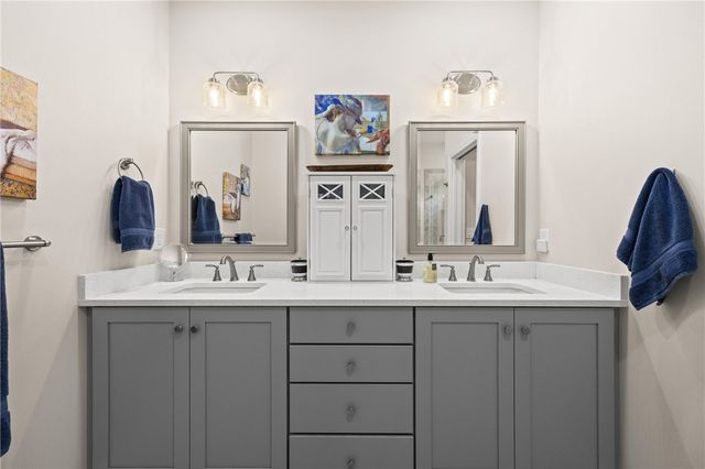 57 Thompson Lane, Canandaigua City, NY 14424