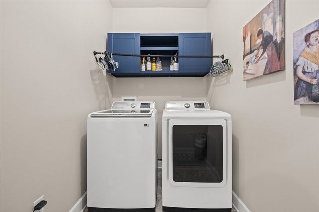 57 Thompson Lane, Canandaigua City, NY 14424