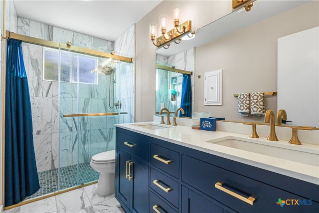 7339 Shady Hollow Lane, San Antonio, TX 78255