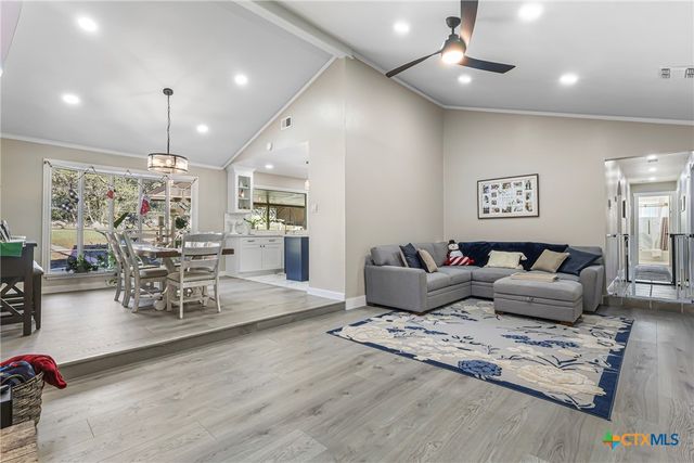 7339 Shady Hollow Lane, San Antonio, TX 78255