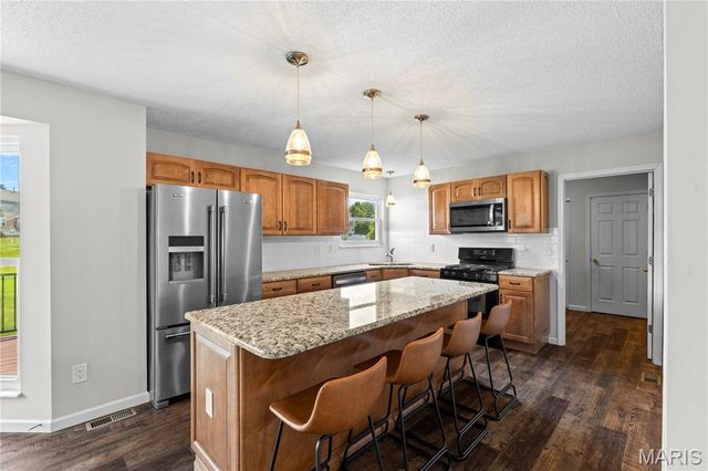32 Lisa Nicole Court, St Peters, MO 63376