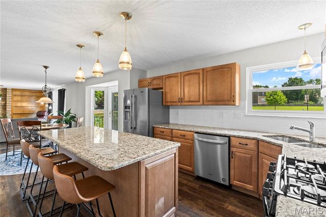 32 Lisa Nicole Court, St Peters, MO 63376