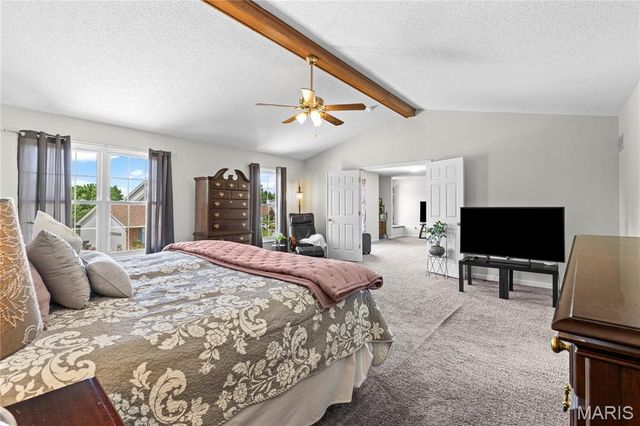 32 Lisa Nicole Court, St Peters, MO 63376