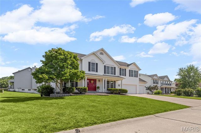 32 Lisa Nicole Court, St Peters, MO 63376