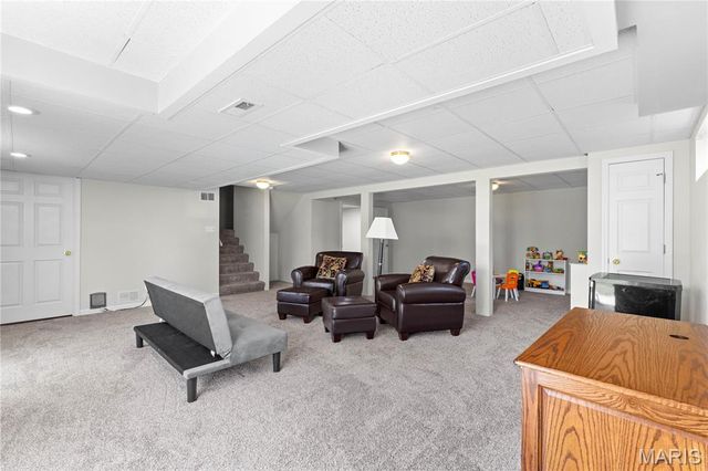32 Lisa Nicole Court, St Peters, MO 63376