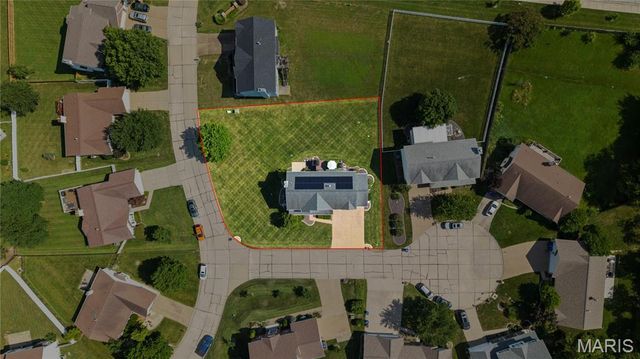 32 Lisa Nicole Court, St Peters, MO 63376