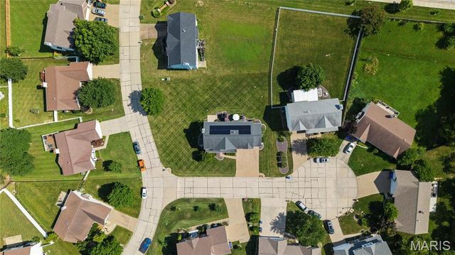 32 Lisa Nicole Court, St Peters, MO 63376