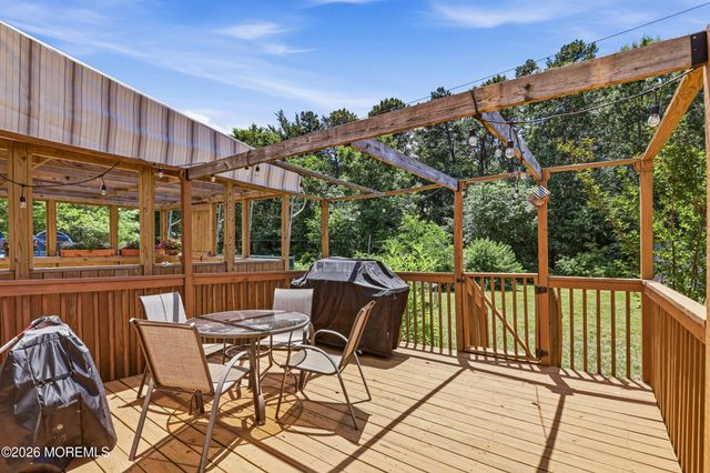 66 Aspen Court, Lakewood, NJ 08701