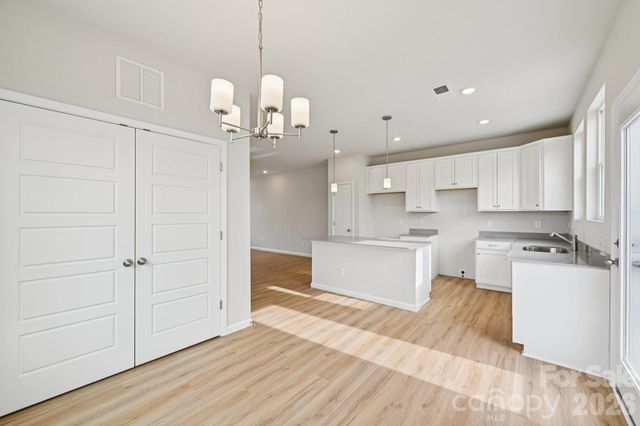 211 Vanguard Lane 18, Cramerton, NC 28032