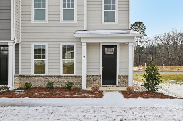 211 Vanguard Lane 18, Cramerton, NC 28032