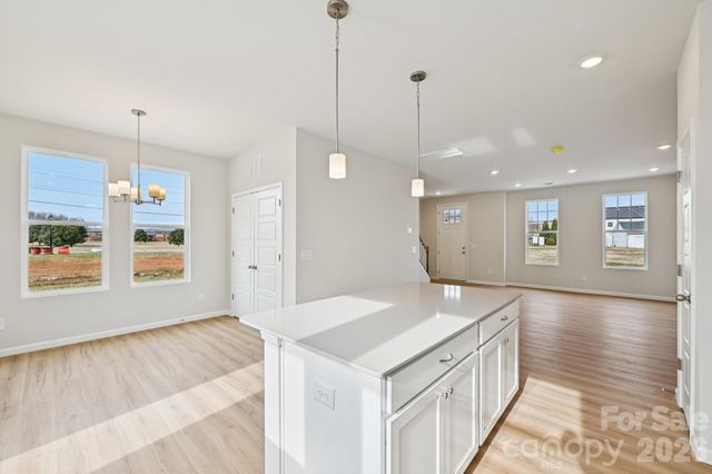 211 Vanguard Lane 18, Cramerton, NC 28032