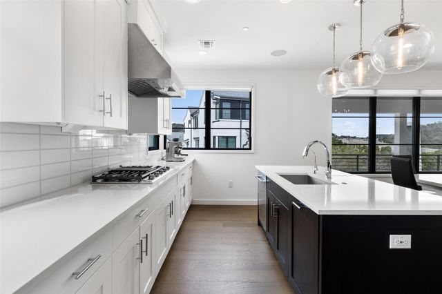 705 Ariana CT, Austin, TX 78746