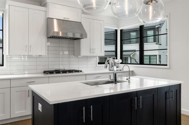 705 Ariana CT, Austin, TX 78746