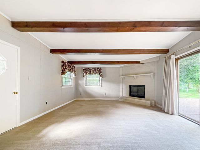 653 Greenview Drive, Evansville, IN 47711