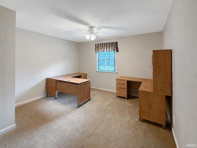 653 Greenview Drive, Evansville, IN 47711