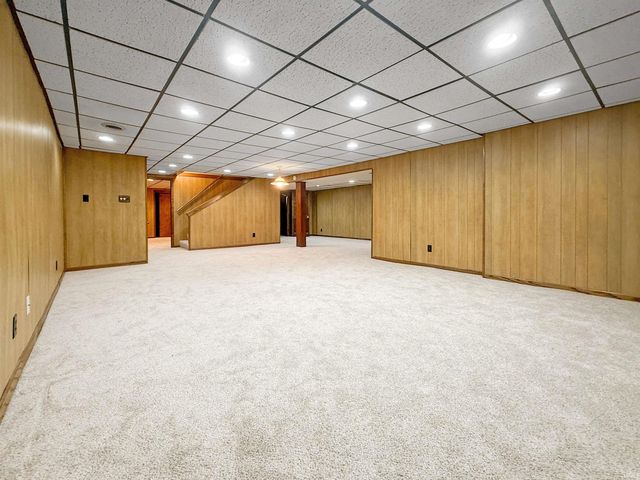653 Greenview Drive, Evansville, IN 47711