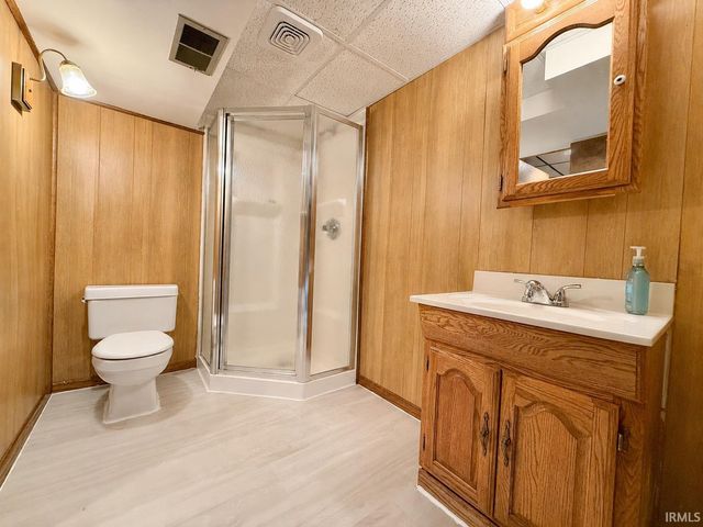 653 Greenview Drive, Evansville, IN 47711