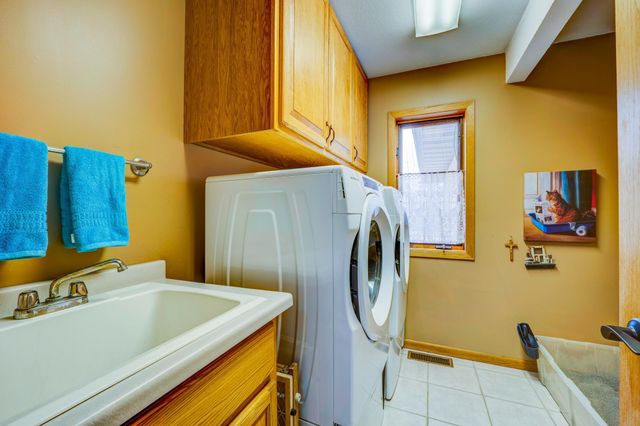607 Maple Ridge Court NW, Bemidji, MN 56601