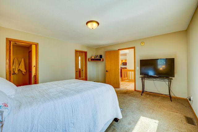 607 Maple Ridge Court NW, Bemidji, MN 56601