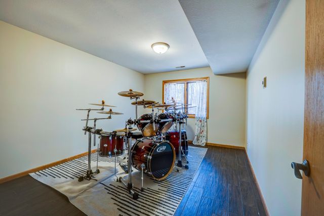 607 Maple Ridge Court NW, Bemidji, MN 56601
