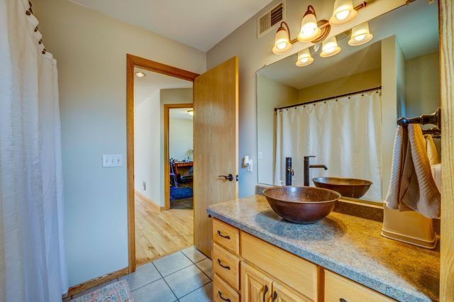 607 Maple Ridge Court NW, Bemidji, MN 56601
