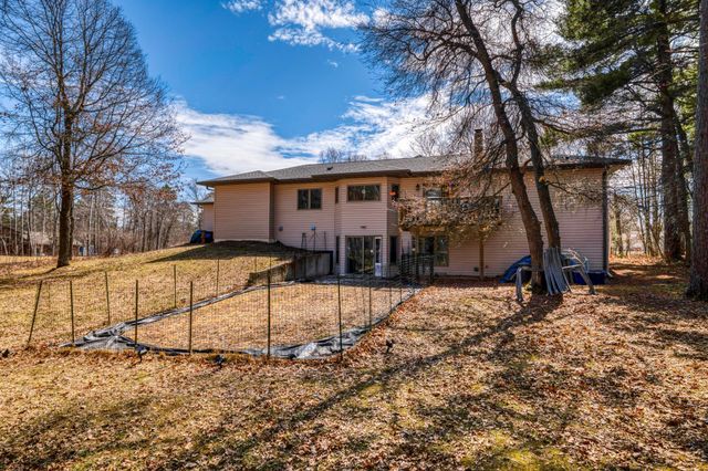 607 Maple Ridge Court NW, Bemidji, MN 56601