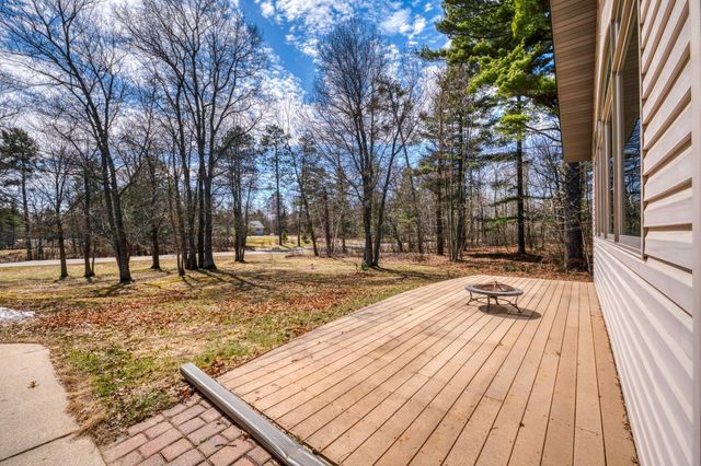607 Maple Ridge Court NW, Bemidji, MN 56601