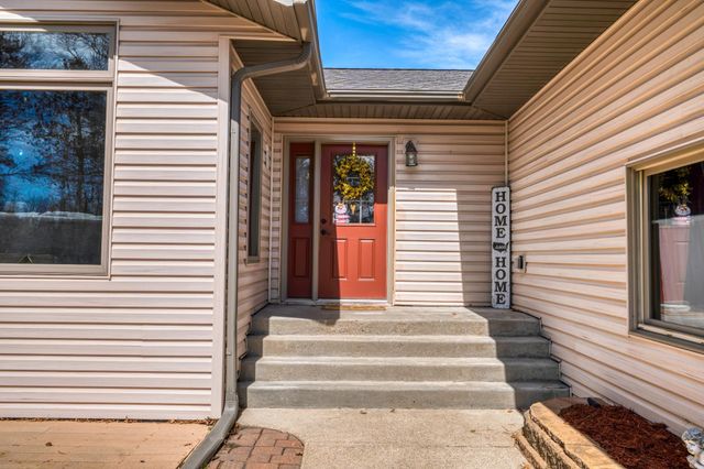 607 Maple Ridge Court NW, Bemidji, MN 56601