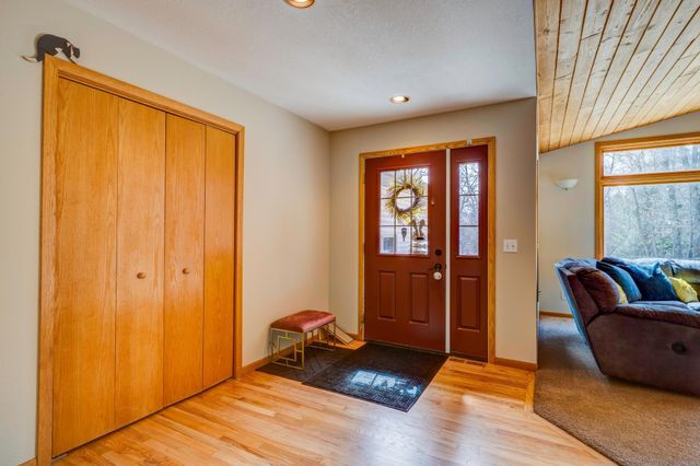 607 Maple Ridge Court NW, Bemidji, MN 56601