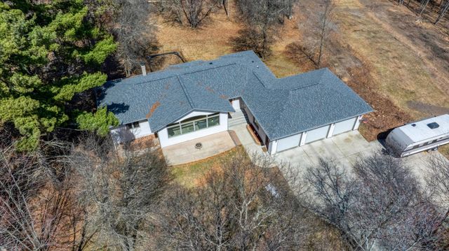 607 Maple Ridge Court NW, Bemidji, MN 56601
