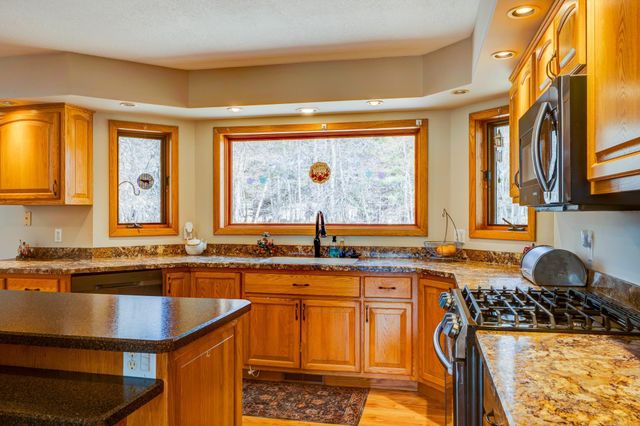 607 Maple Ridge Court NW, Bemidji, MN 56601