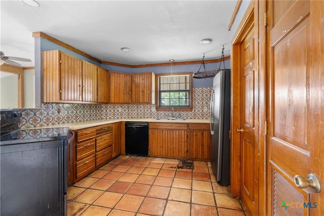 3706 E Main Street, Gatesville, TX 76528