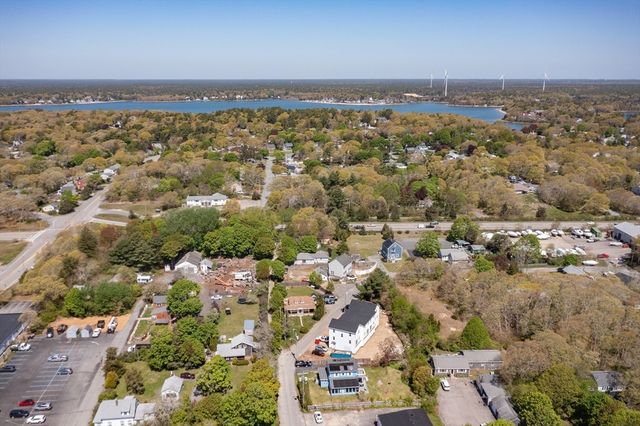 10 Harrison Ave 4, Bourne, MA 02532