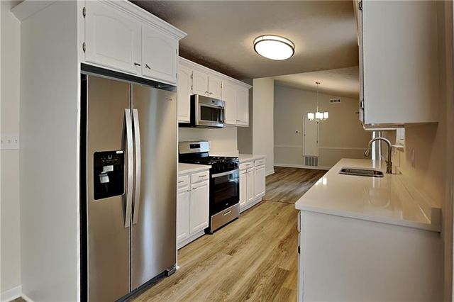 607 River Bend Circle SW, Smyrna, GA 30082