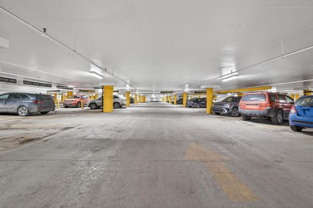 26 10th Street W 2004, Saint Paul, MN 55102