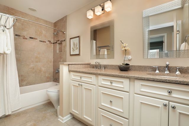 3806 Michael Lane, Glenview, IL 60026