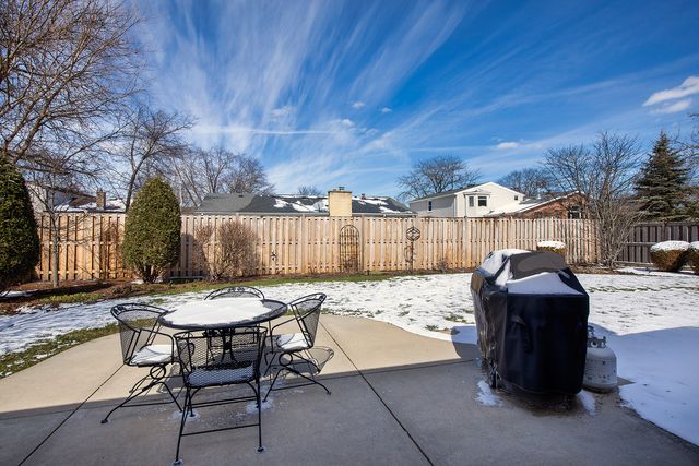 3806 Michael Lane, Glenview, IL 60026