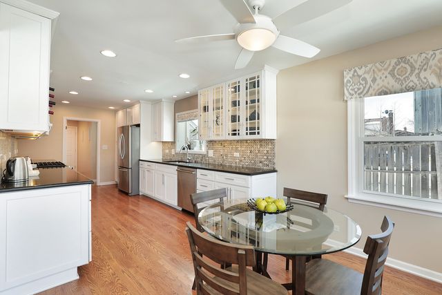 3806 Michael Lane, Glenview, IL 60026