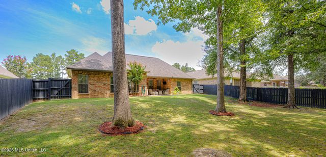 915 Timberton Drive, Pearl, MS 39208