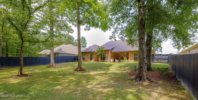 915 Timberton Drive, Pearl, MS 39208