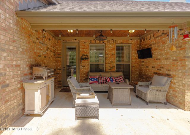 915 Timberton Drive, Pearl, MS 39208