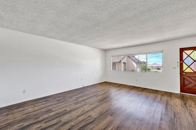 30 9th St, Del Mar, CA 92014