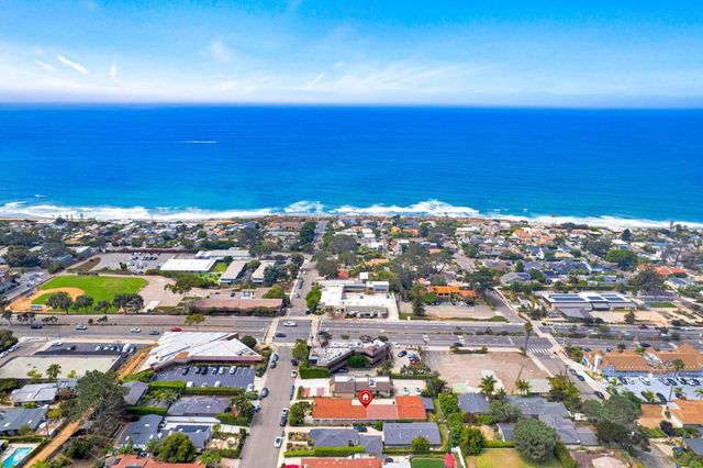 30 9th St, Del Mar, CA 92014