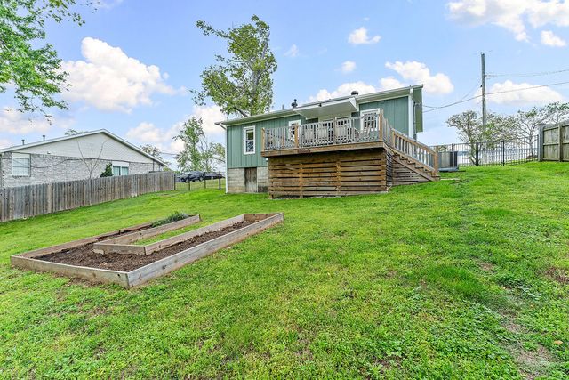2005 Oakwood Avenue, Bentonville, AR 72712